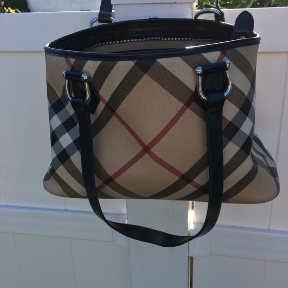 Burberry Classic Nova Check Uesd - Picture 6 of 16